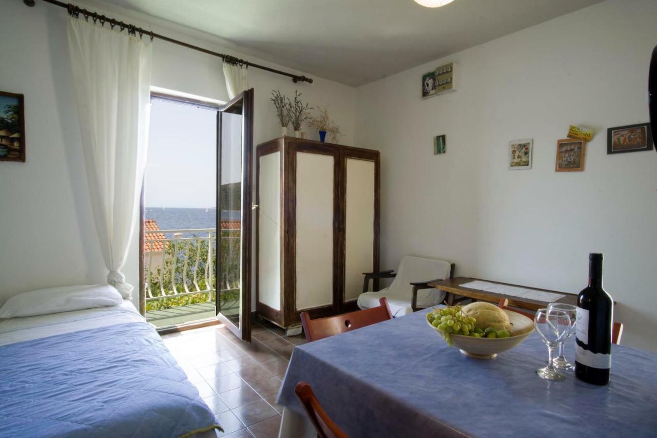 Apartments Podatok 4 Primošten Esterno foto